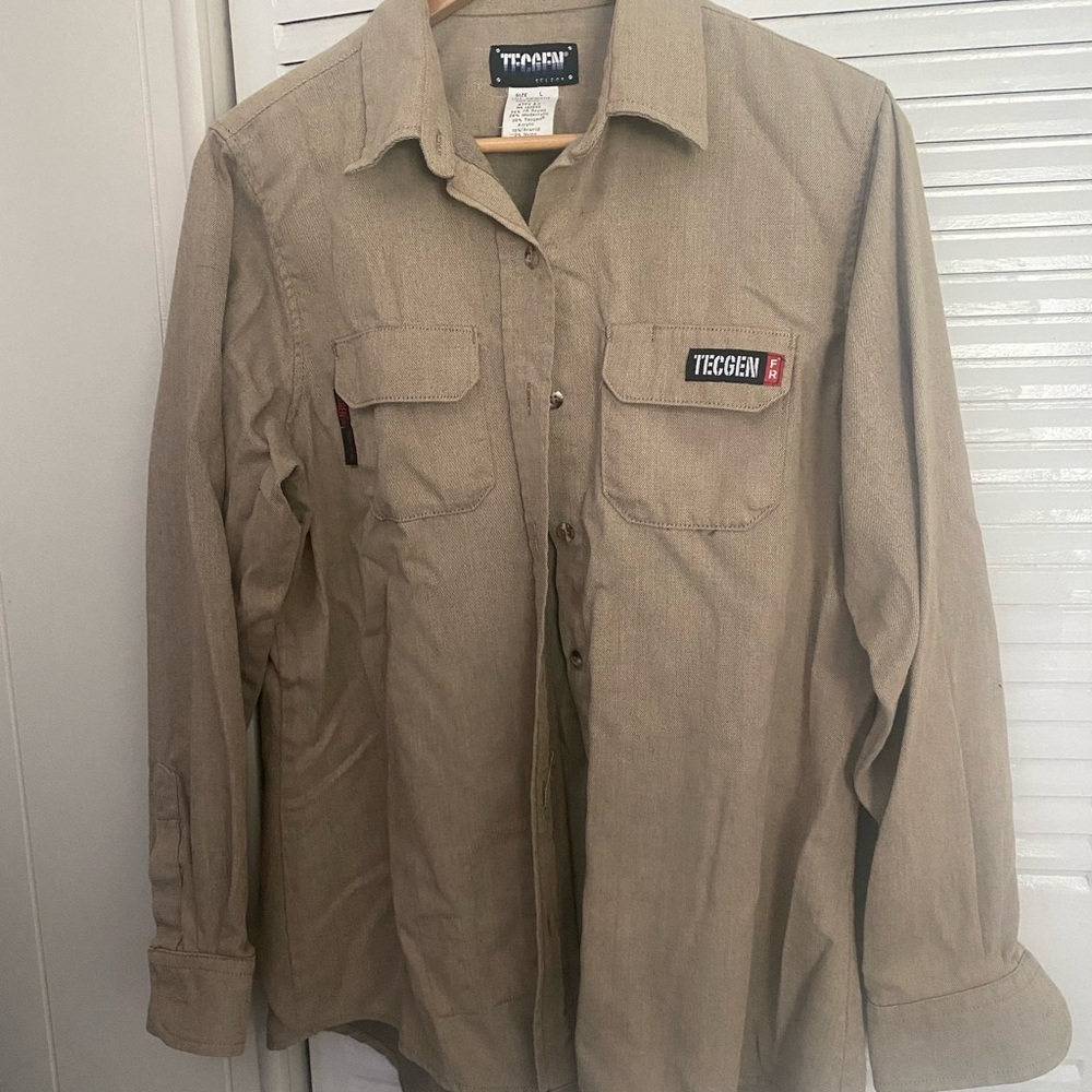 Tecgen Fr Lightweight Button Down - image 1